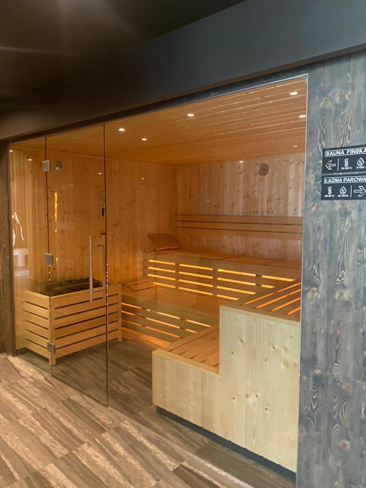 Lulu Apartments - Pod Masztami - Apartament Dwupokojowy - Basen Silownia Parking 코워브제크 외부 사진