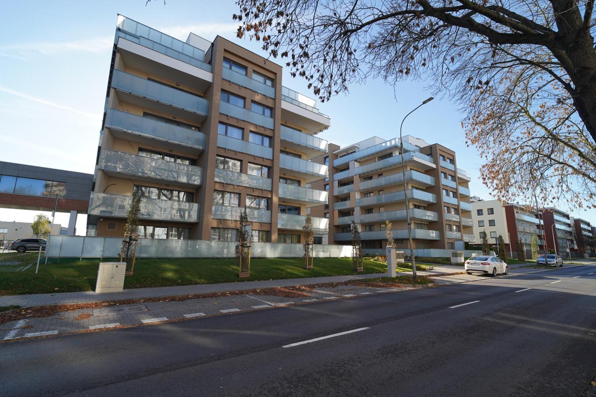 Lulu Apartments - Pod Masztami - Apartament Dwupokojowy - Basen Silownia Parking 코워브제크 외부 사진