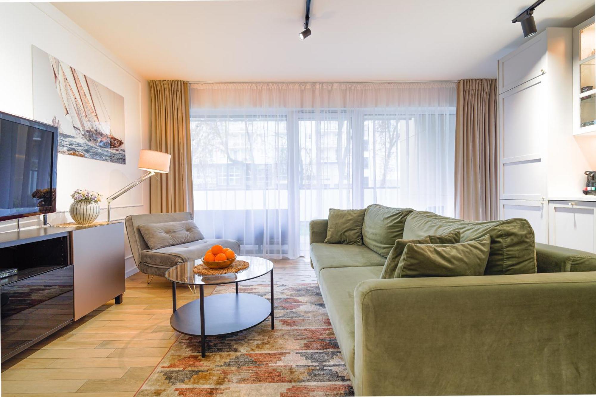 Lulu Apartments - Pod Masztami - Apartament Dwupokojowy - Basen Silownia Parking 코워브제크 외부 사진