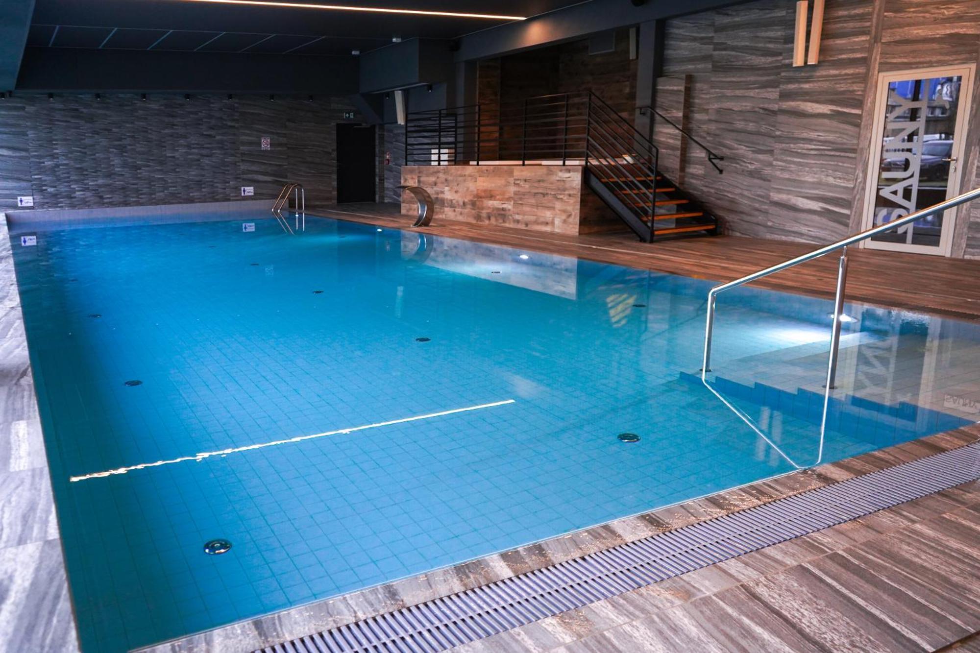 Lulu Apartments - Pod Masztami - Apartament Dwupokojowy - Basen Silownia Parking 코워브제크 외부 사진