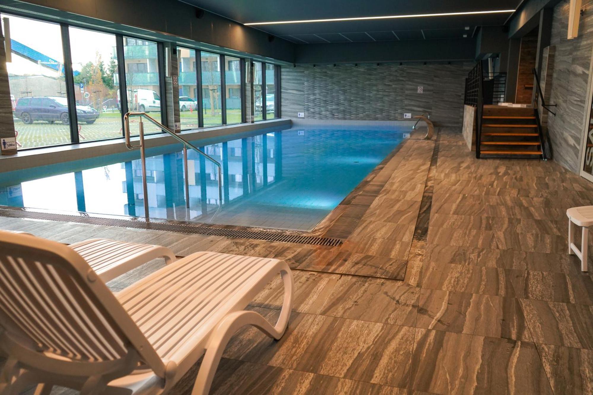 Lulu Apartments - Pod Masztami - Apartament Dwupokojowy - Basen Silownia Parking 코워브제크 외부 사진